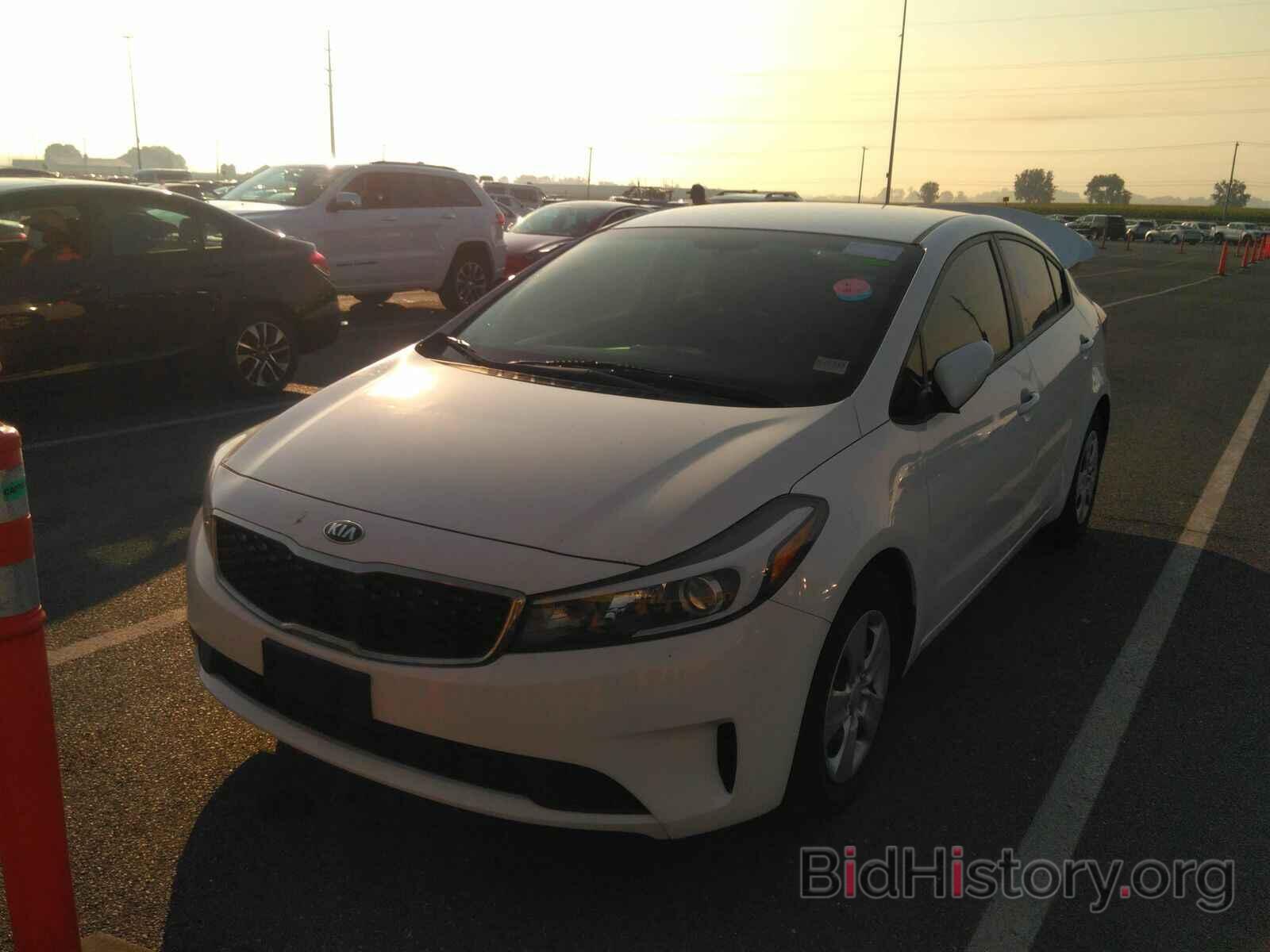 Photo 3KPFK4A71HE075431 - Kia Forte LX 2017