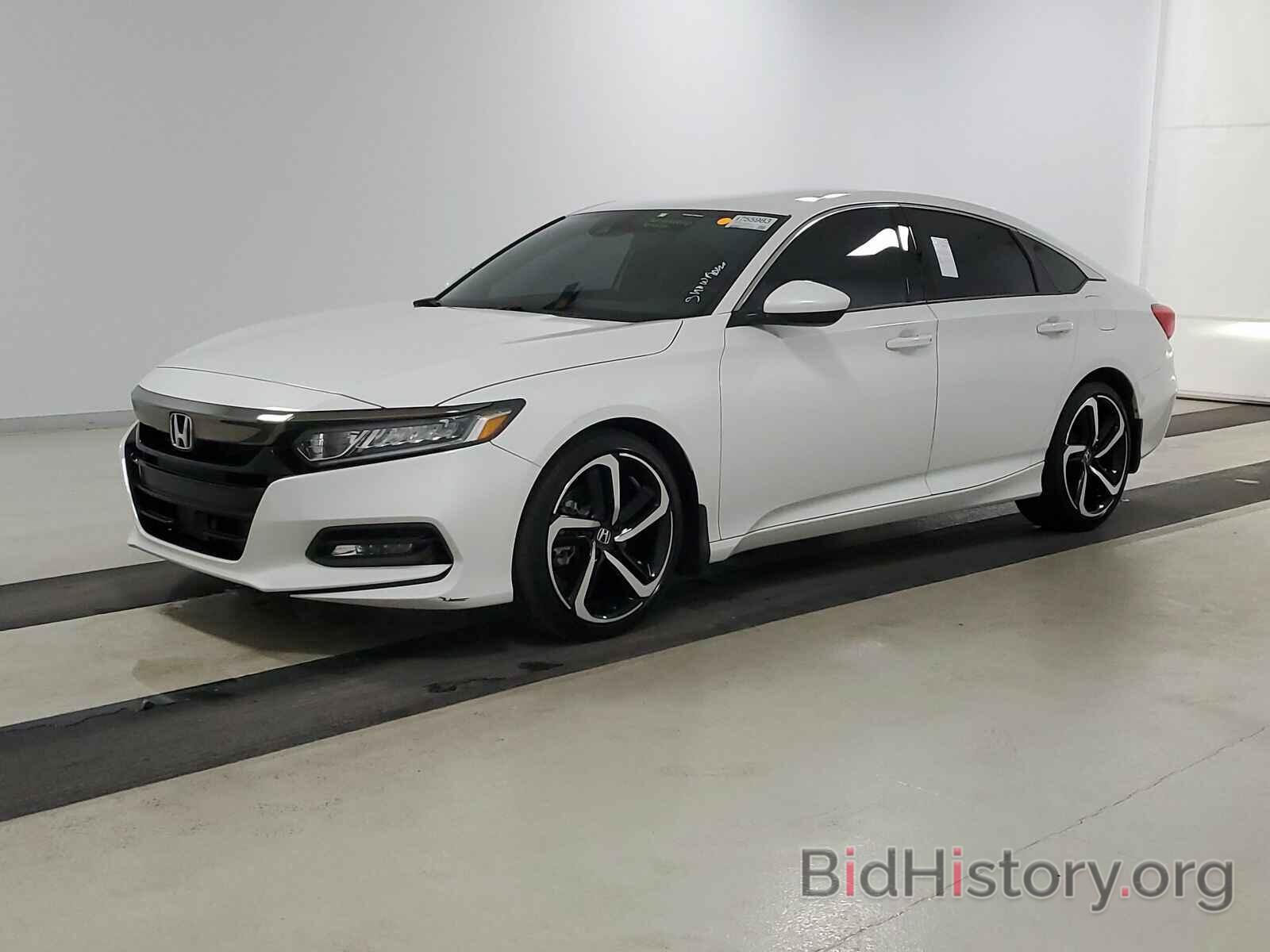 Photo 1HGCV1F39LA011942 - Honda Accord Sedan 2020