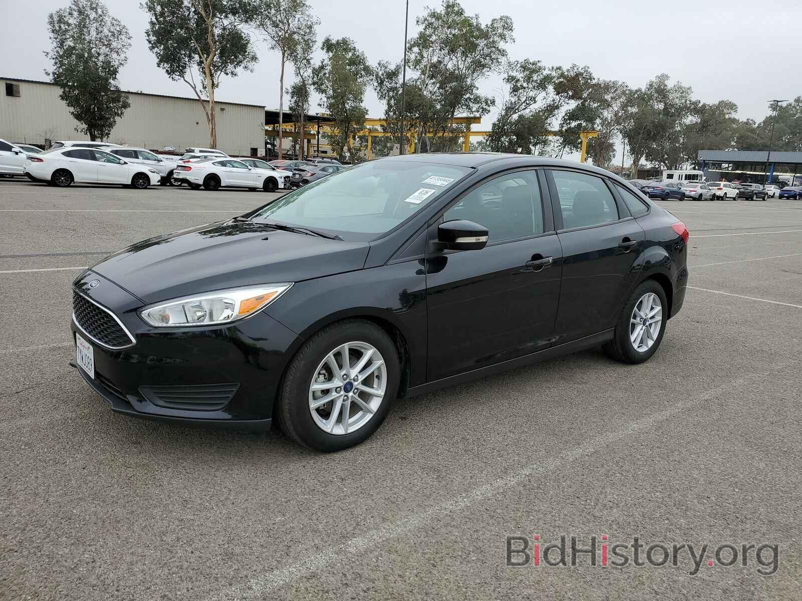 Photo 1FADP3F29HL237528 - Ford Focus SE 2017