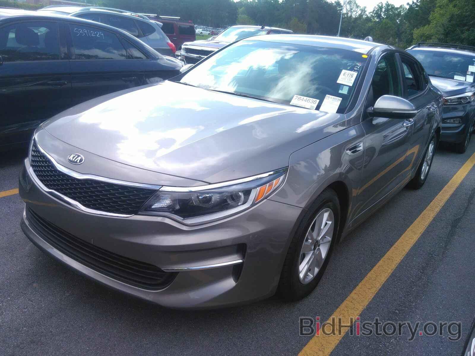 Photo 5XXGT4L36JG215479 - Kia Optima 2018