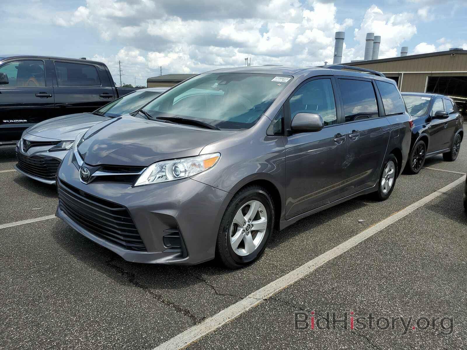 Photo 5TDKZ3DC1LS057894 - Toyota Sienna LE 2020