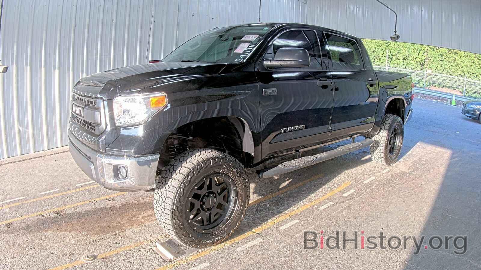 Фотография 5TFDW5F18HX587239 - Toyota Tundra 4WD 2017