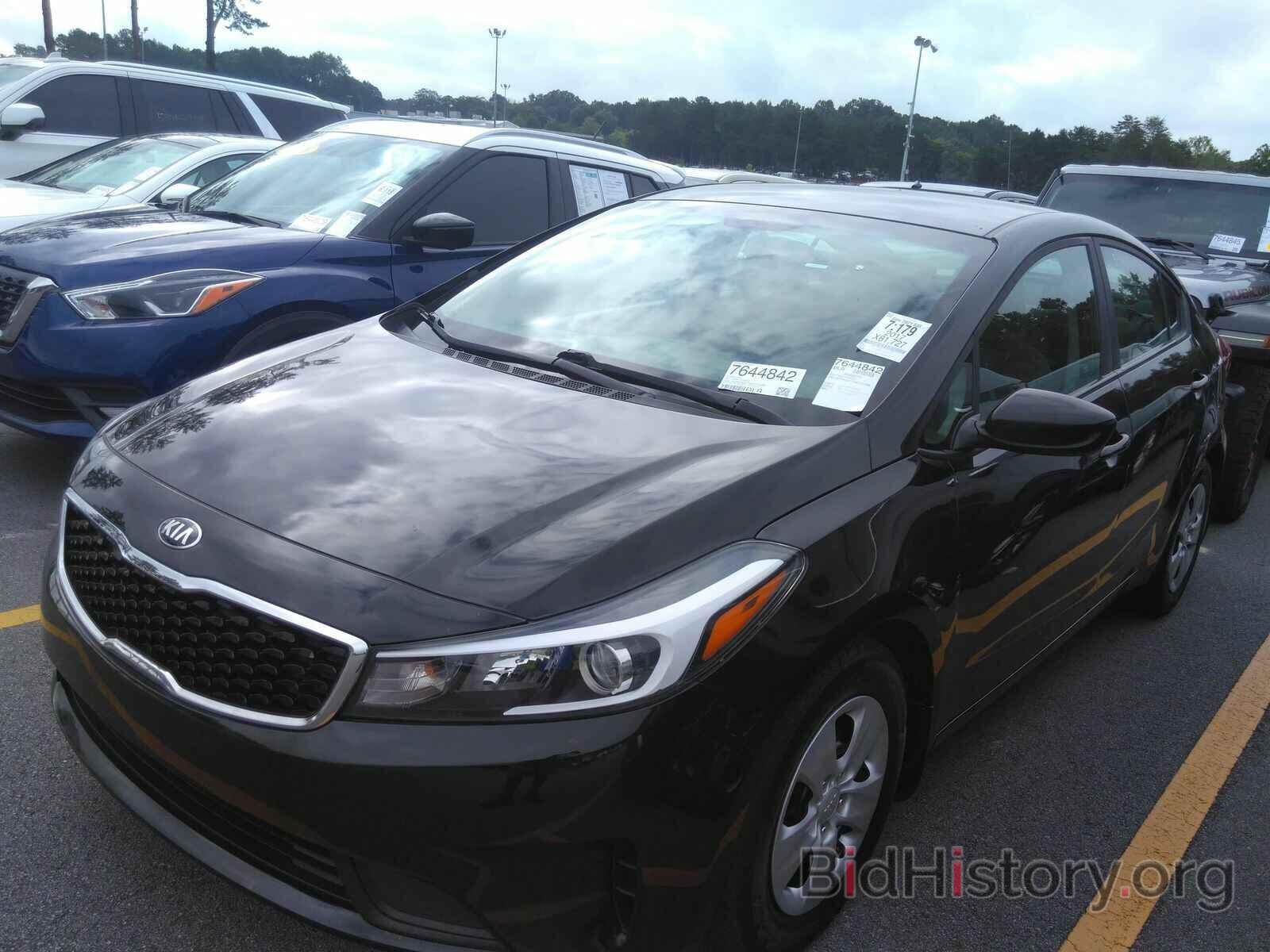 Photo 3KPFK4A77HE121568 - Kia Forte LX 2017