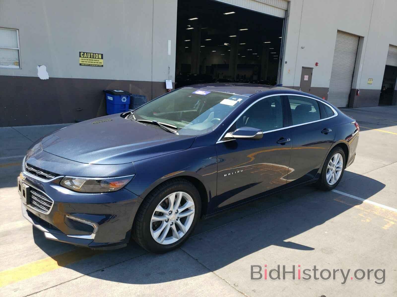 Photo 1G1ZE5ST3HF112435 - Chevrolet Malibu 2017