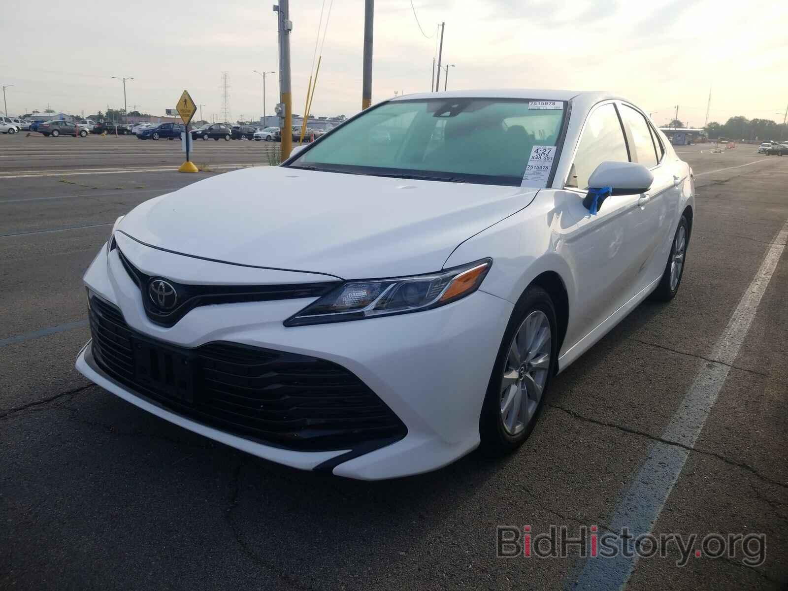 Фотография 4T1B11HKXKU168964 - Toyota Camry LE 2019