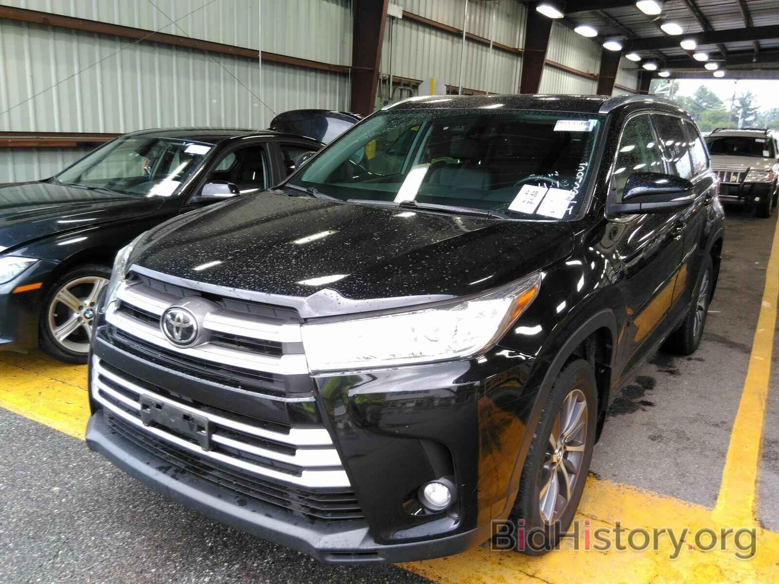 Photo 5TDJZRFHXJS496225 - Toyota Highlander 2018