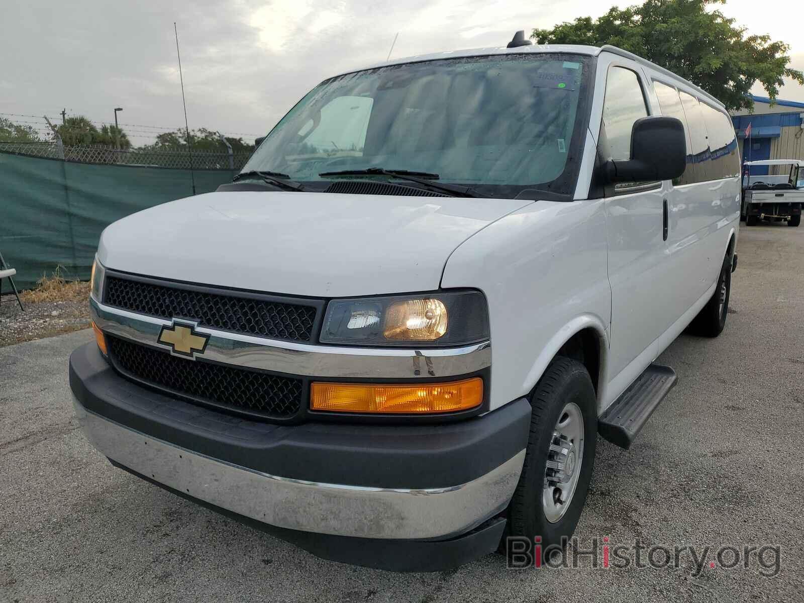 Фотография 1GAZGPFG6L1153943 - Chevrolet Express Passenger 2020