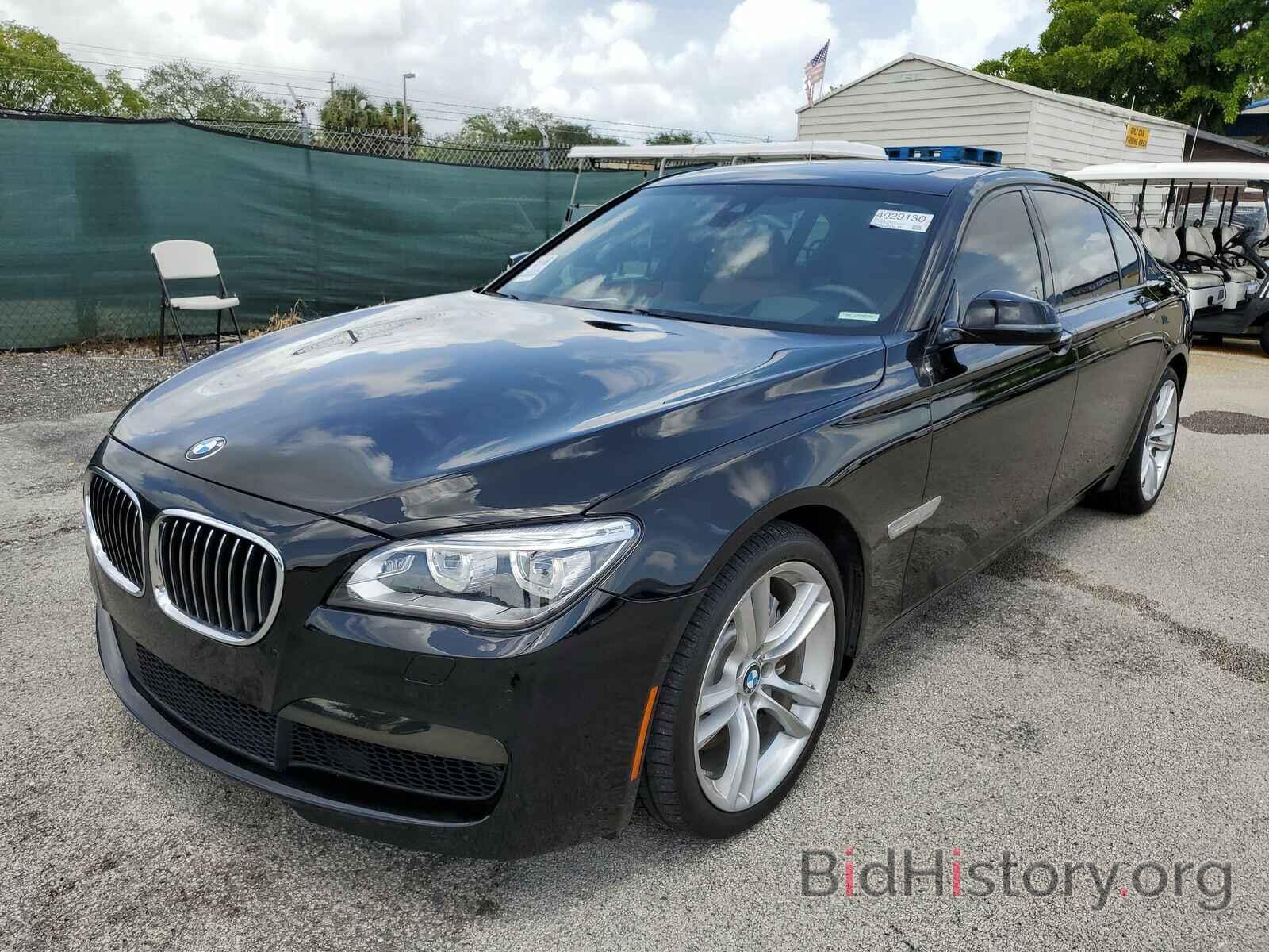 Photo WBAYE8C59FD780914 - BMW 7 Series 2015