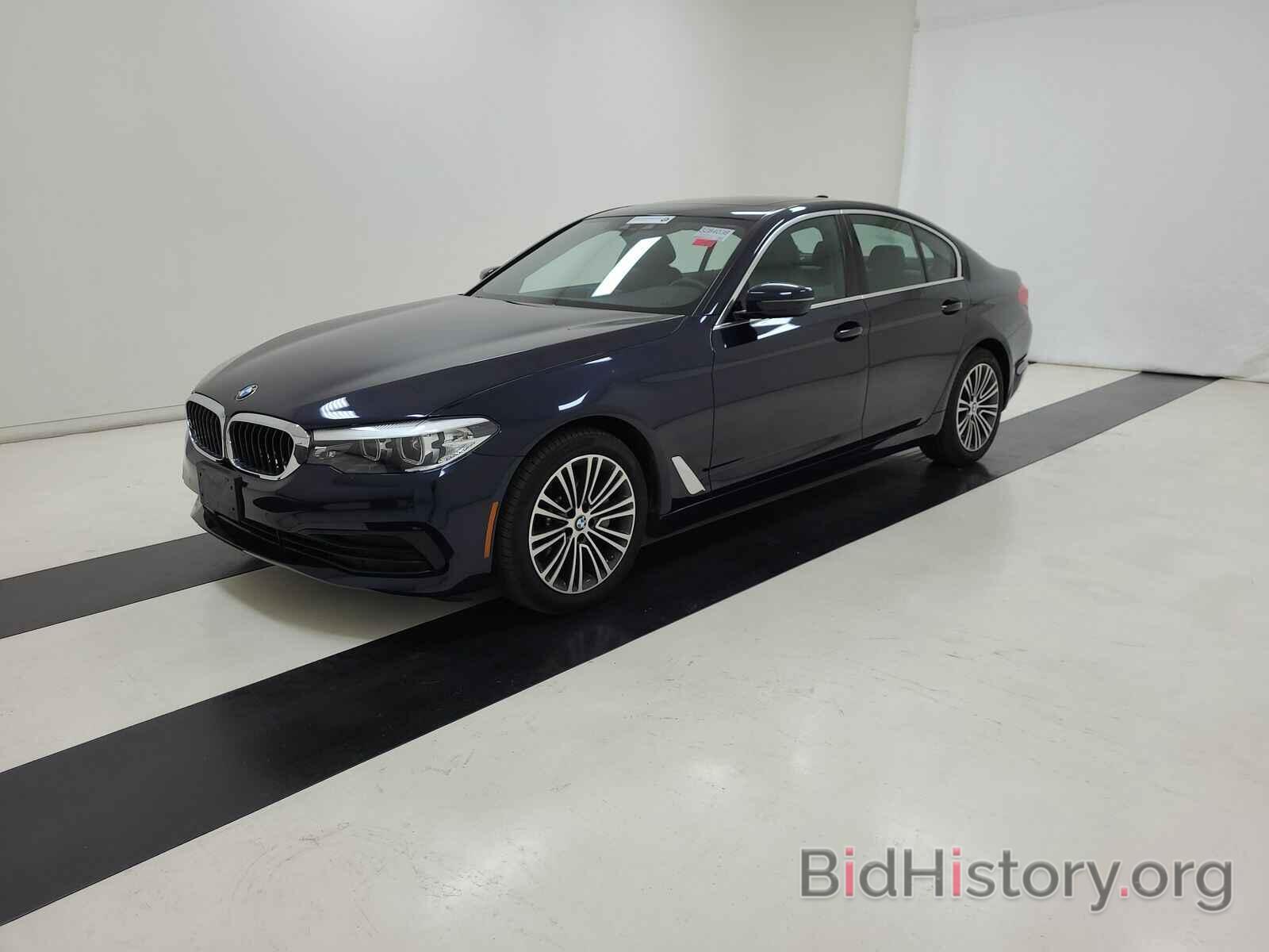 Photo WBAJA5C55KWW03710 - BMW 5 Series 2019