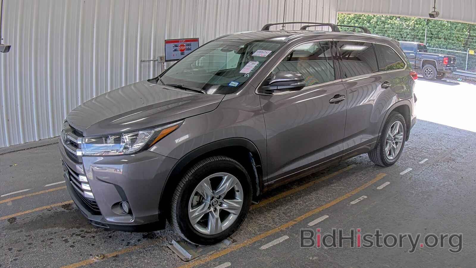 Photo 5TDDZRFHXHS437585 - Toyota Highlander 2017