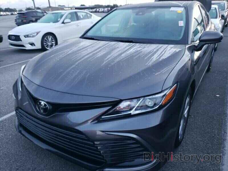 Photo 4T1C11AK9MU442141 - Toyota Camry LE 2021