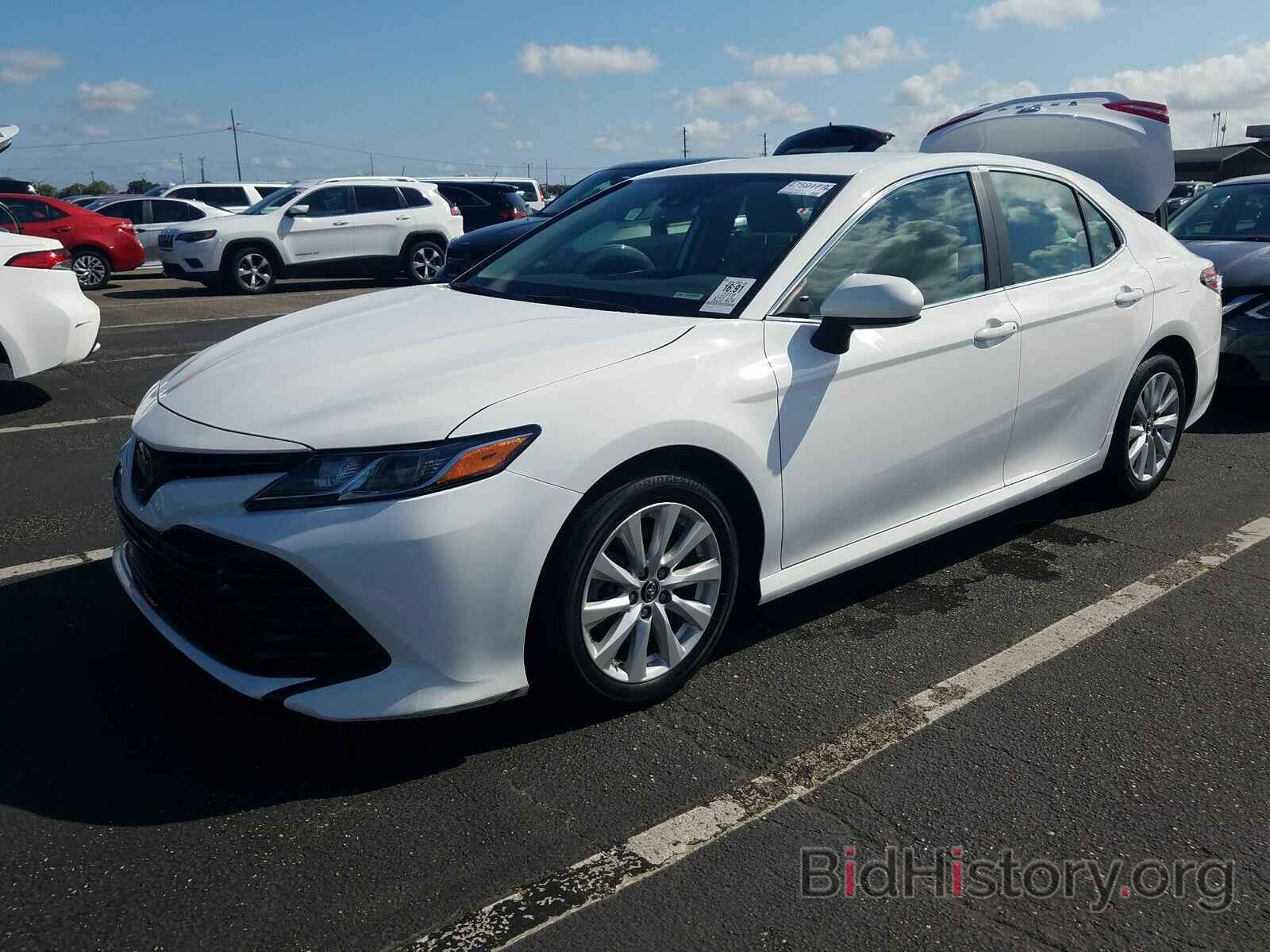 Photo 4T1B11HK6KU227167 - Toyota Camry LE 2019