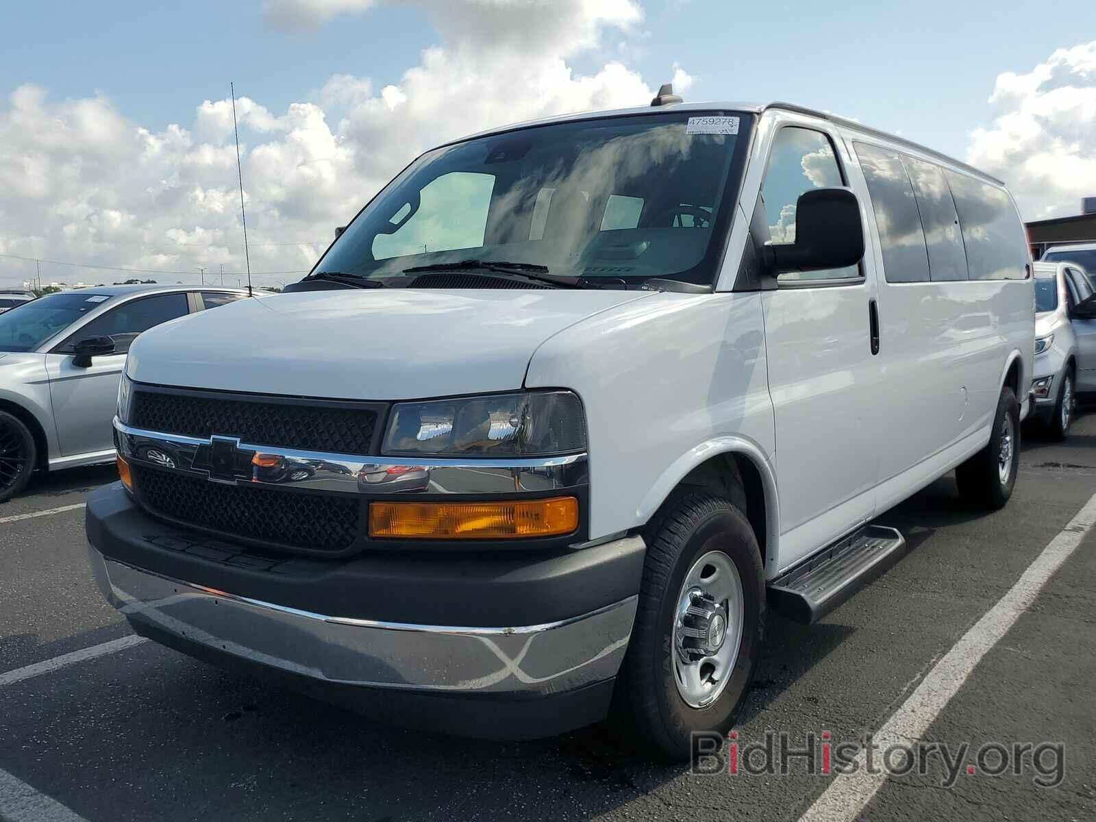 Фотография 1GAZGPFG8K1143543 - Chevrolet Express Passenger 2019