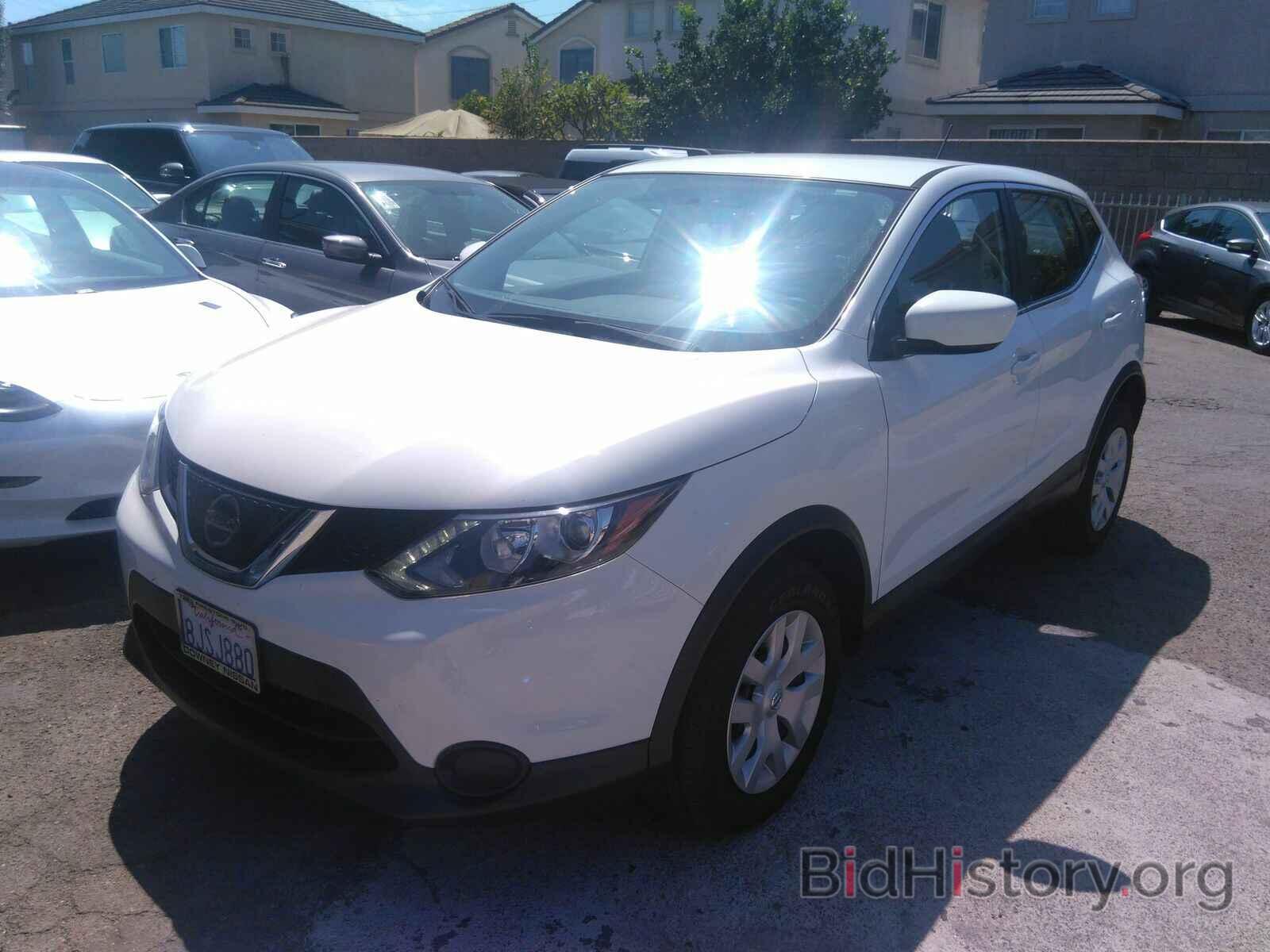 Photo JN1BJ1CPXKW216378 - Nissan Rogue Sport 2019