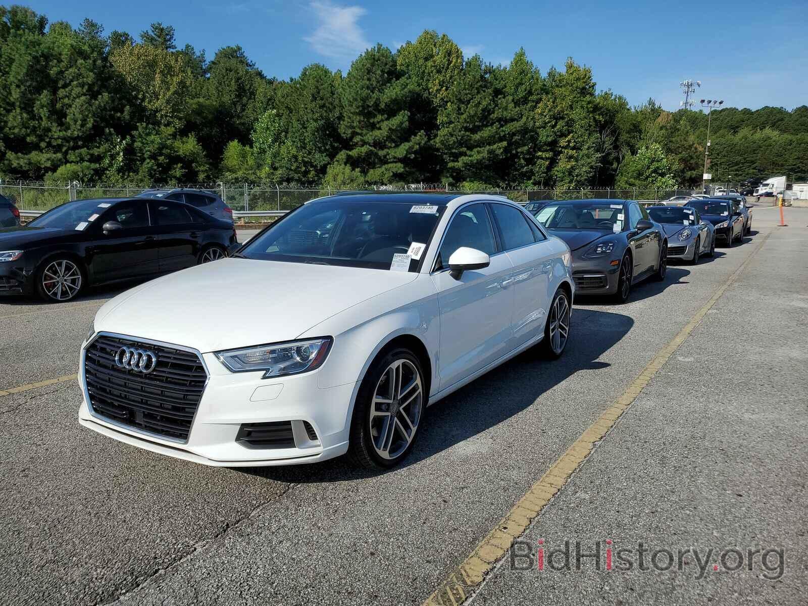 Photo WAUAUGFF3K1011663 - Audi A3 Sedan 2019