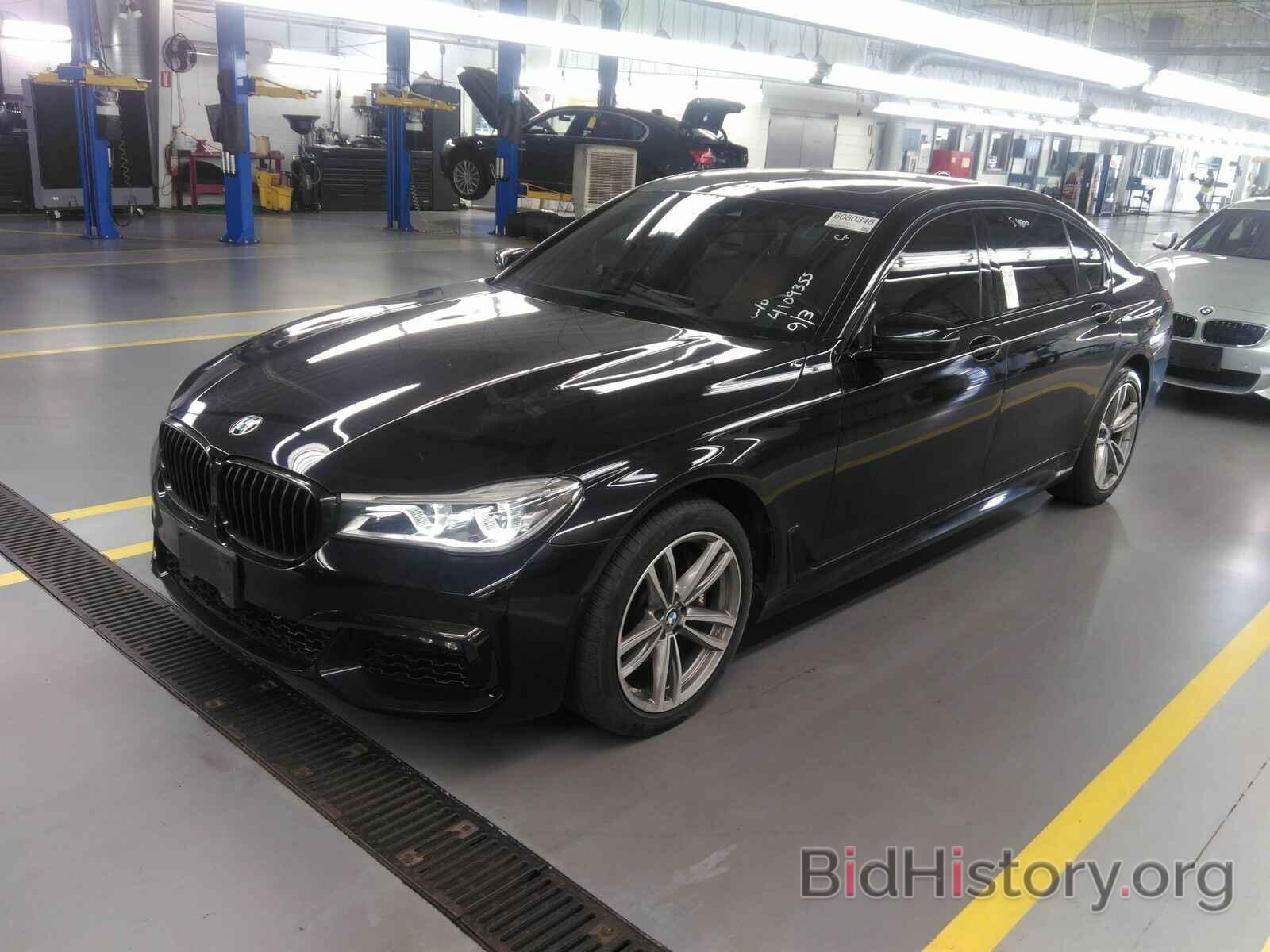 Photo WBA7F2C5XJB238585 - BMW 7 Series 2018