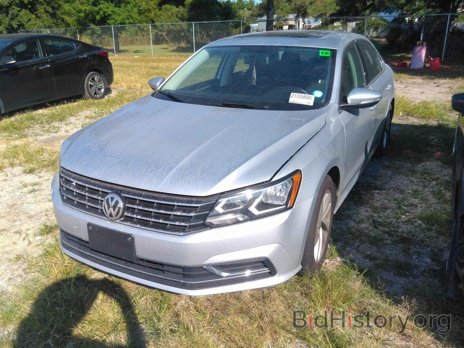 Photo 1VWBA7A36JC022542 - Volkswagen Passat 2018