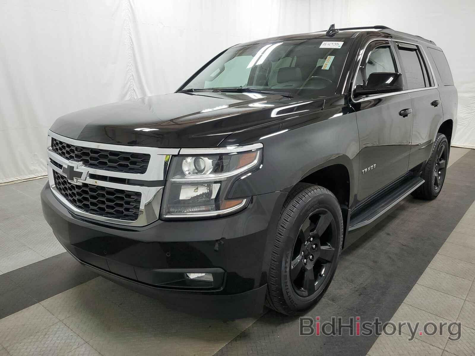 Photo 1GNSKBKC4JR315703 - Chevrolet Tahoe 2018