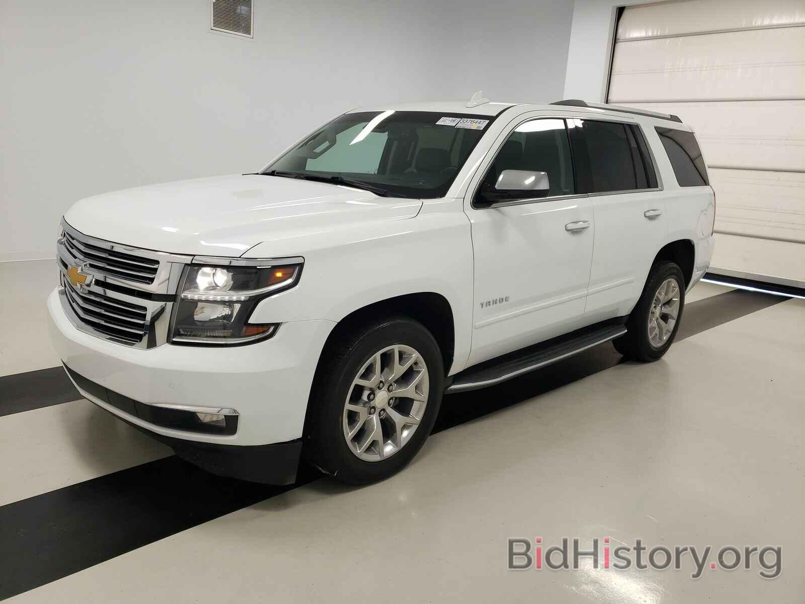 Photo 1GNSCCKC2HR110832 - Chevrolet Tahoe 2017