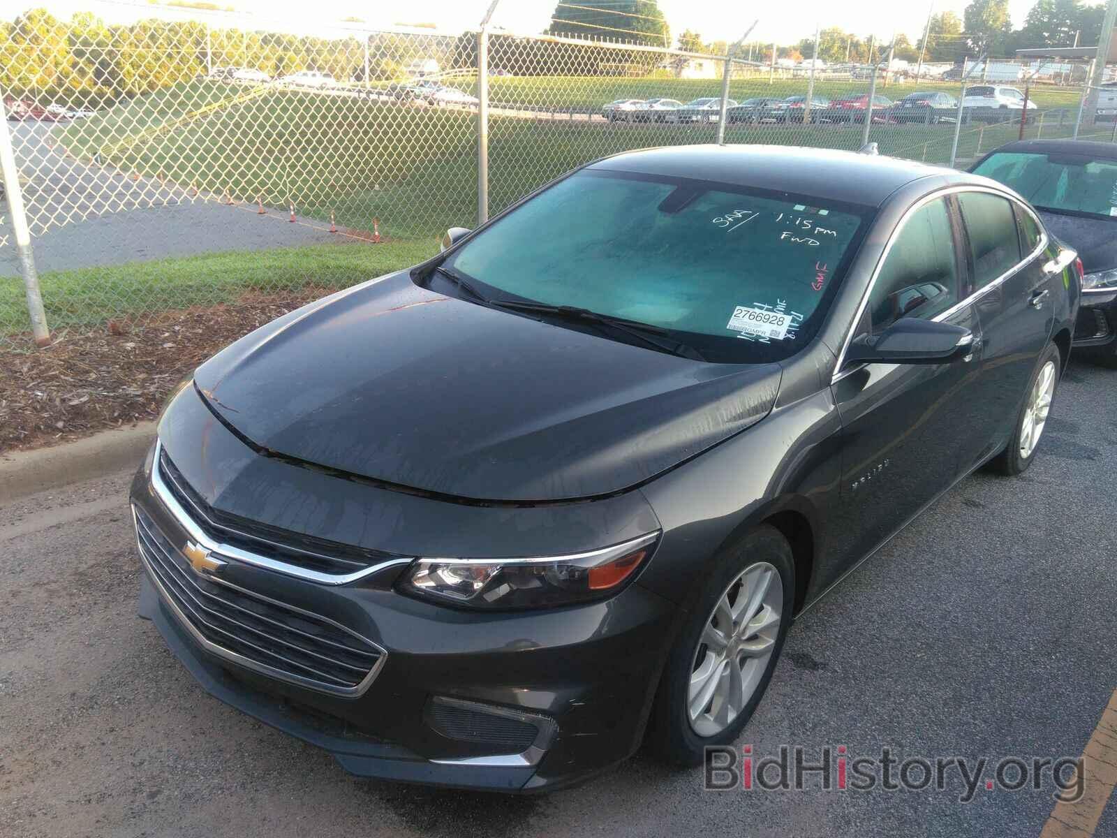 Photo 1G1ZD5ST2JF109874 - Chevrolet Malibu 2018