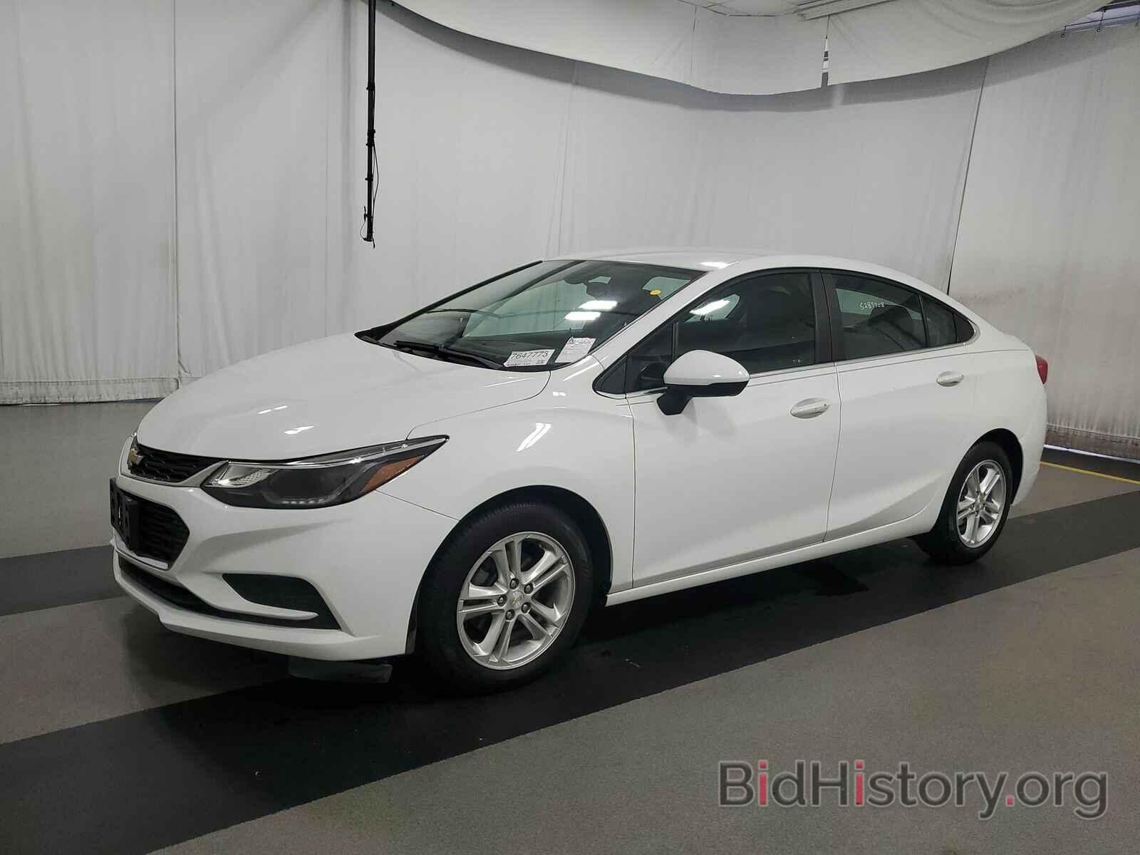 Photo 1G1BE5SMXH7277192 - Chevrolet Cruze 2017