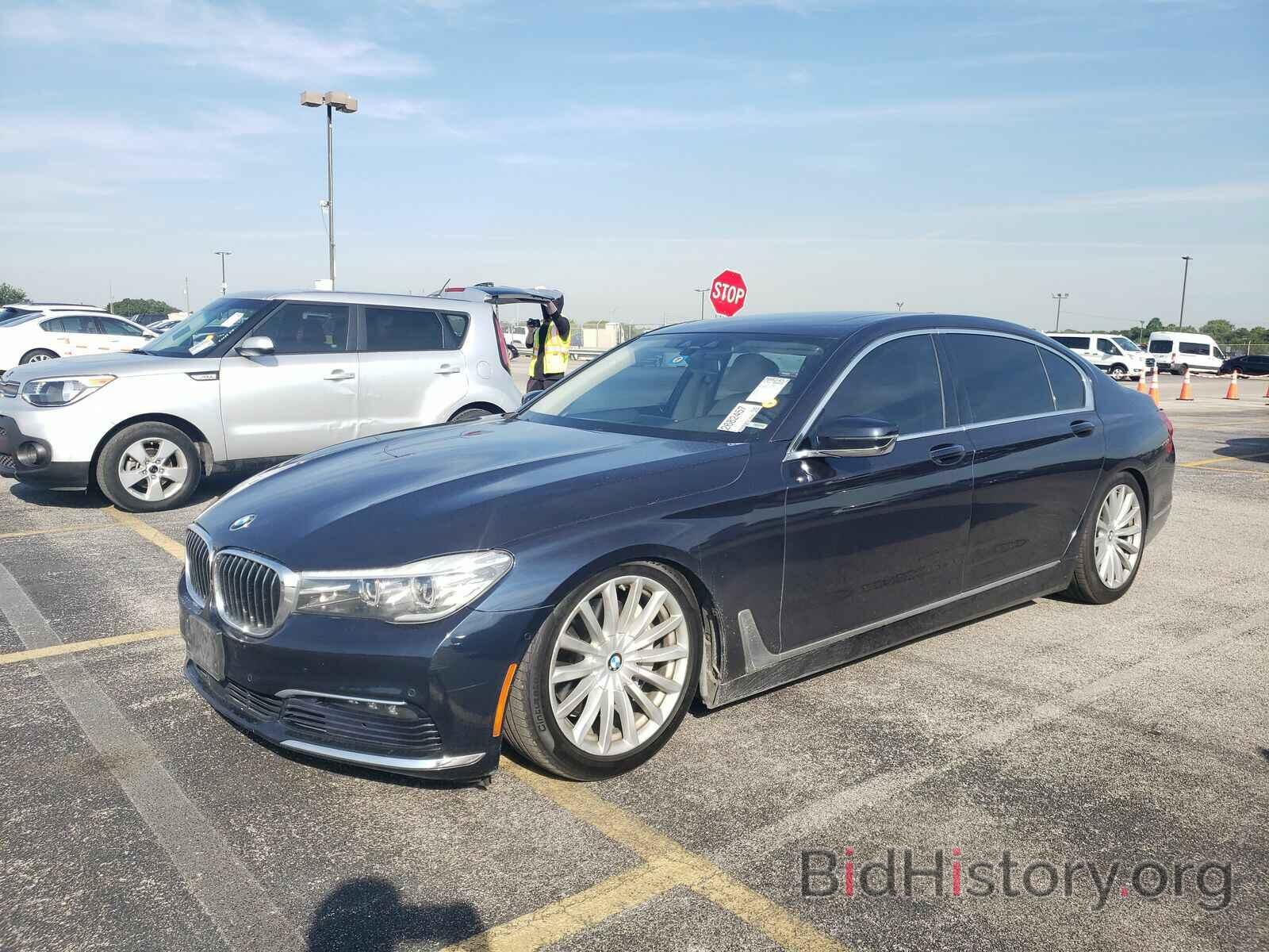 Photo WBA7E2C58GG503860 - BMW 7 Series 2016