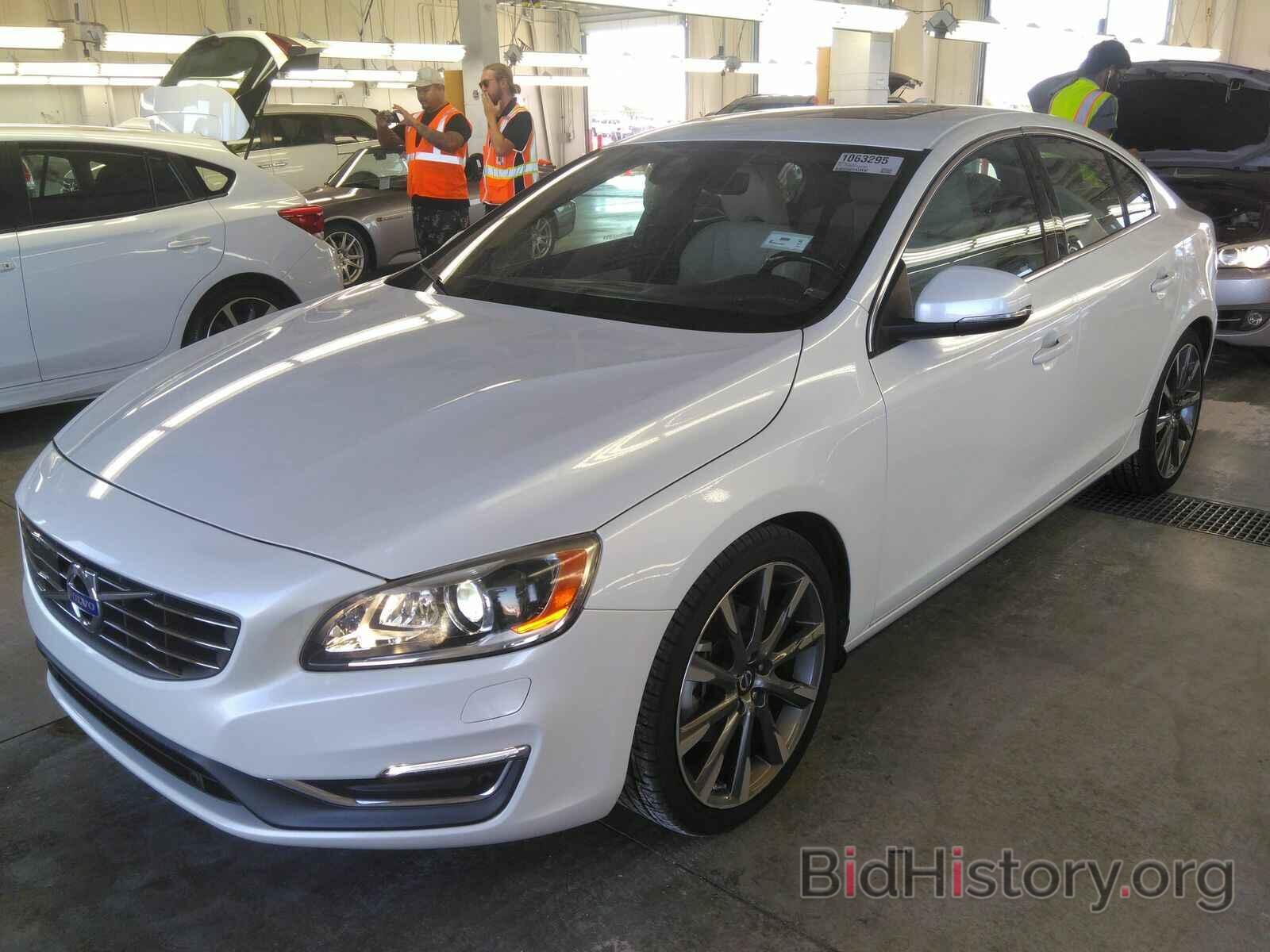 Photo YV140MFMXF1352633 - Volvo S60 2015