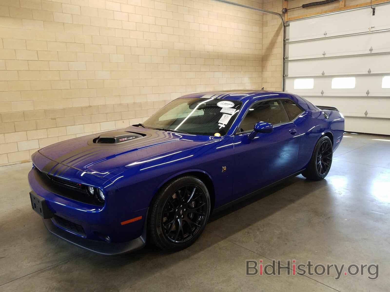 Фотография 2C3CDZFJXJH271381 - Dodge Challenger 2018