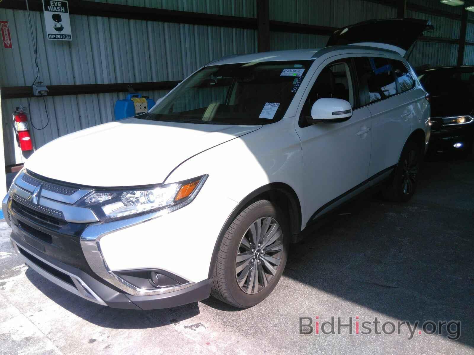 Photo JA4AD3A36LZ017897 - Mitsubishi Outlander 2020