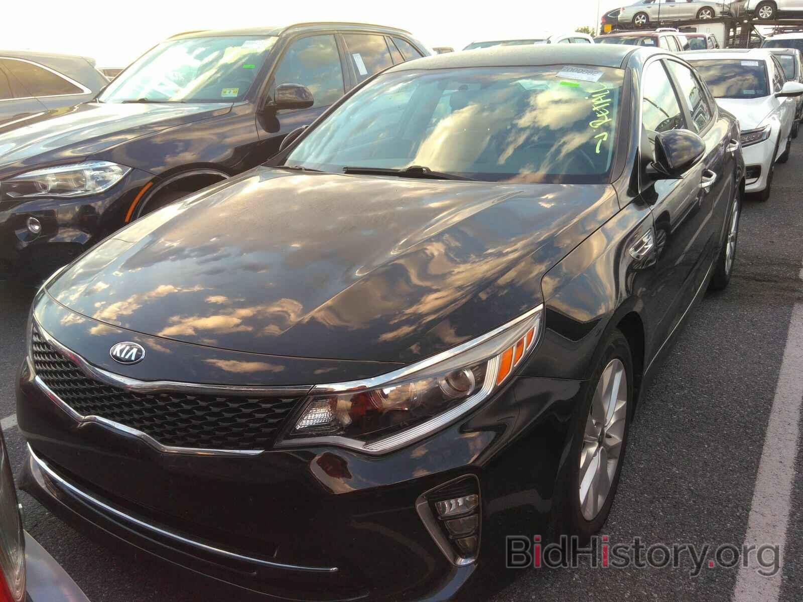 Photo 5XXGT4L33JG187642 - Kia Optima 2018