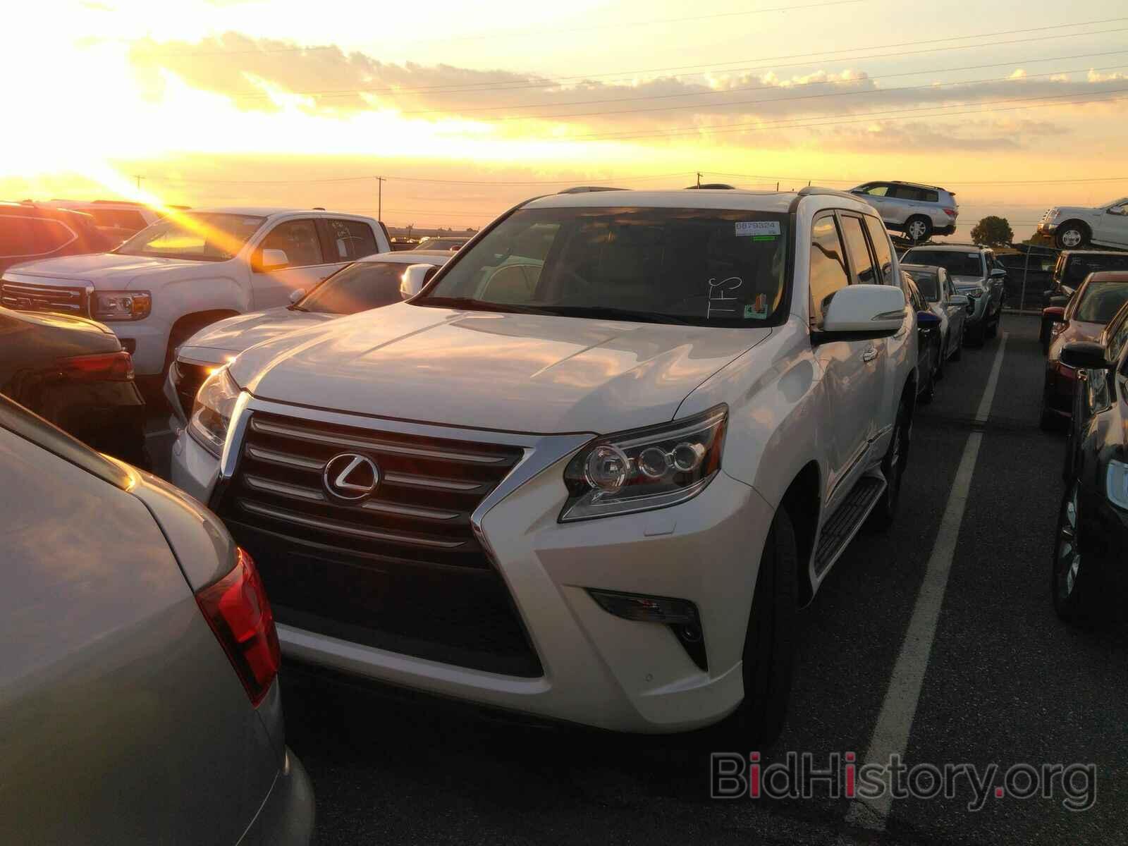 Photo JTJBM7FX2J5192923 - Lexus GX GX 2018