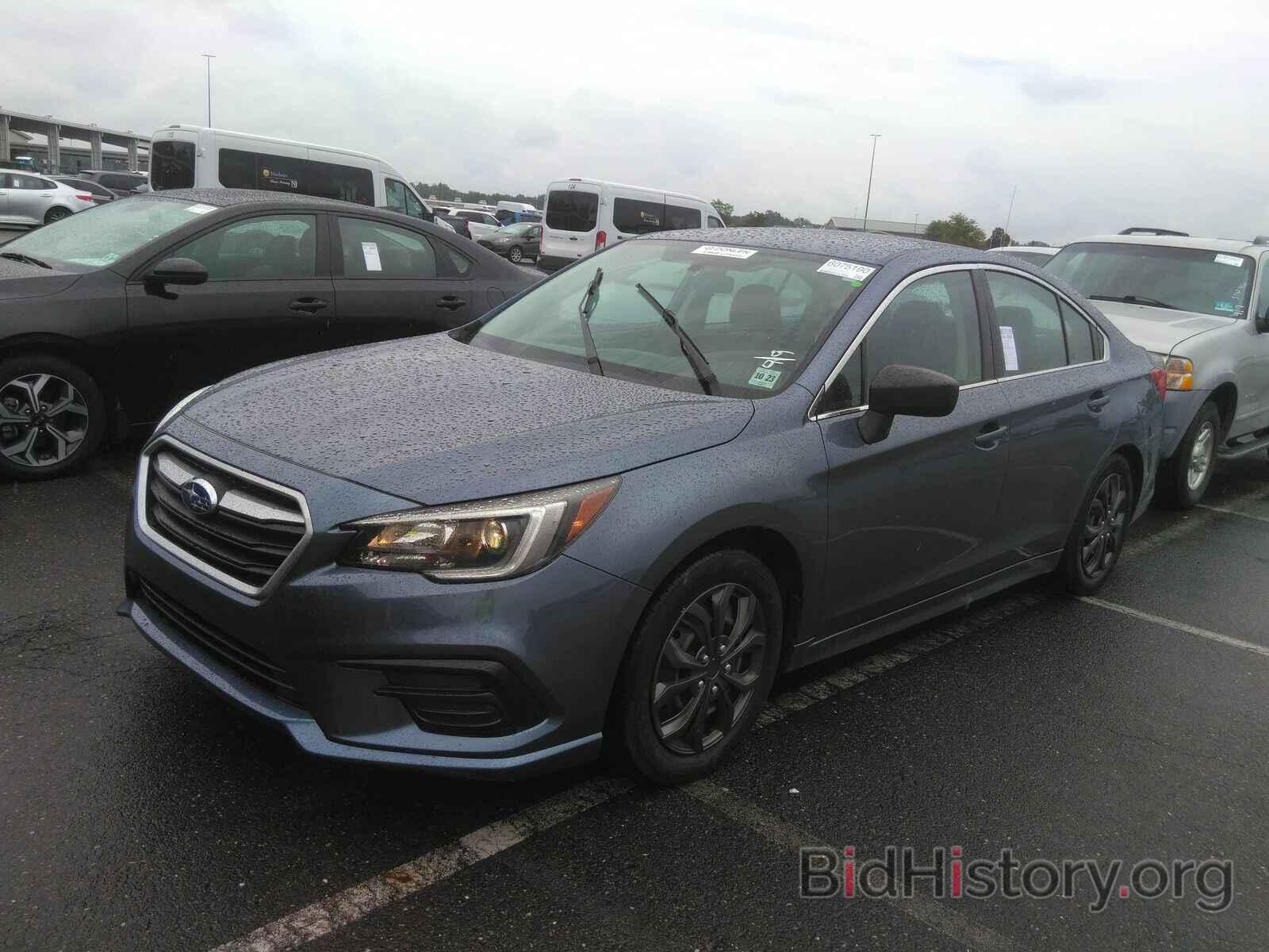 Photo 4S3BNAA61J3046018 - Subaru Legacy 2018