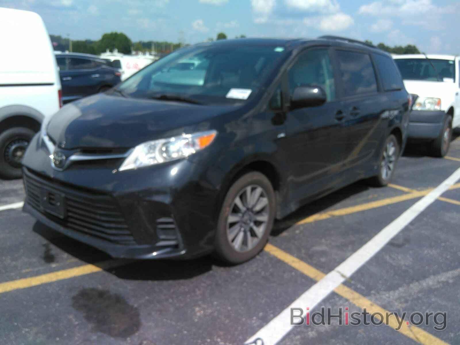 Photo 5TDJZ3DC3LS251161 - Toyota Sienna LE 2020