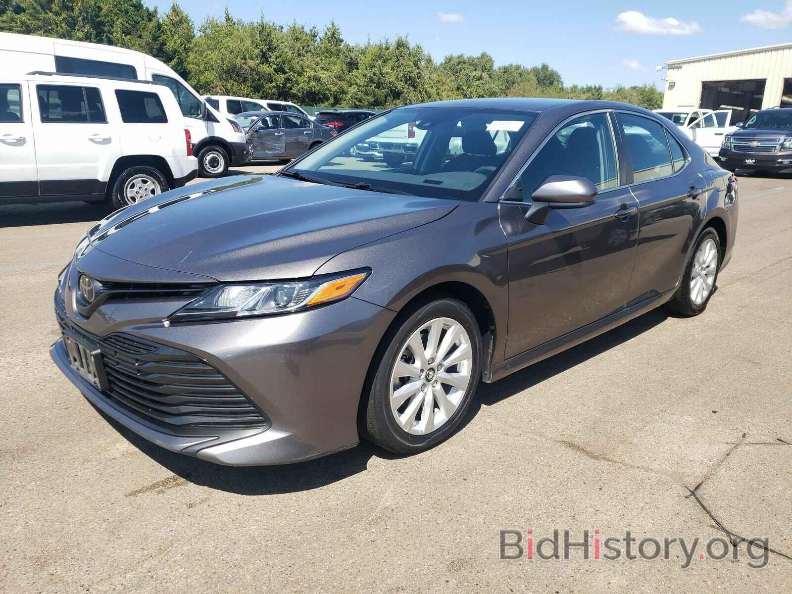 Photo 4T1B11HK3KU804110 - Toyota Camry LE 2019