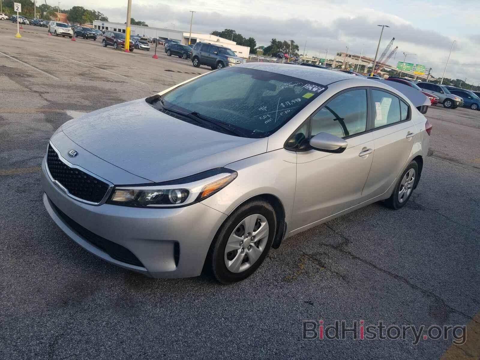 Фотография 3KPFK4A77HE134594 - Kia Forte LX 2017