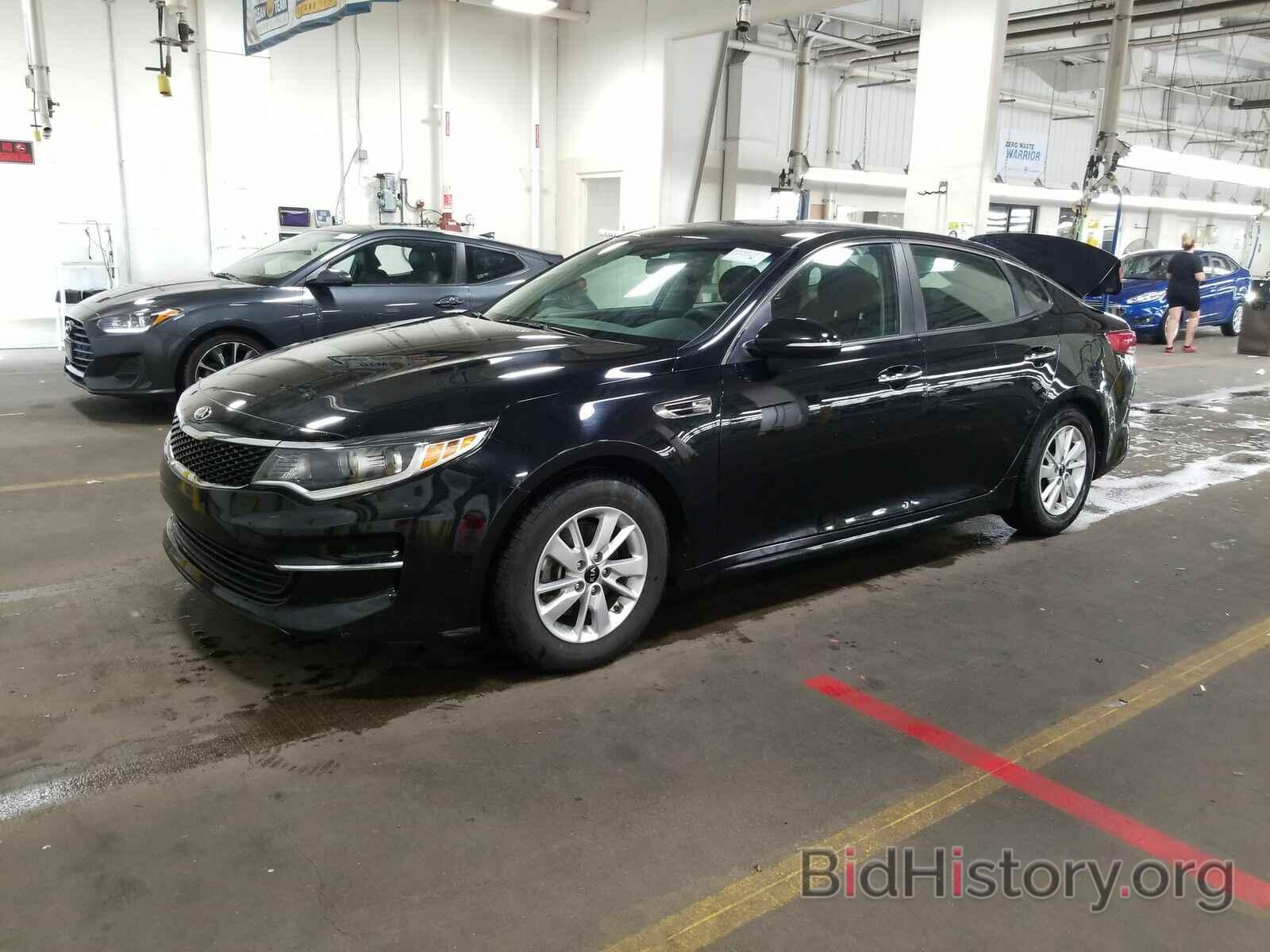 Photo 5XXGT4L39JG228095 - Kia Optima 2018