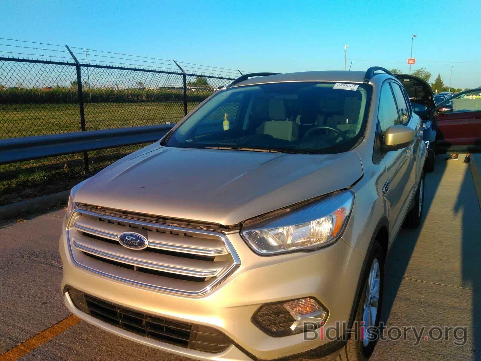 Photo 1FMCU9GD9JUD03590 - Ford Escape 2018