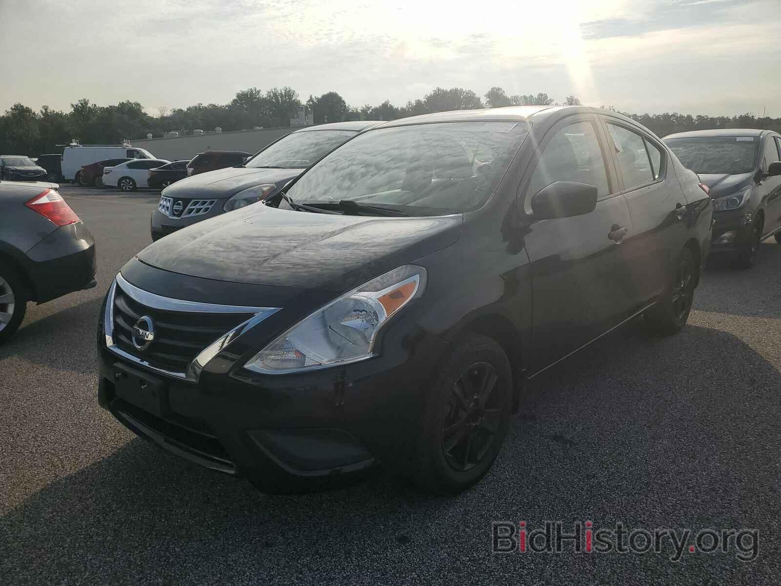 Photo 3N1CN7AP3KL818382 - Nissan Versa Sedan 2019