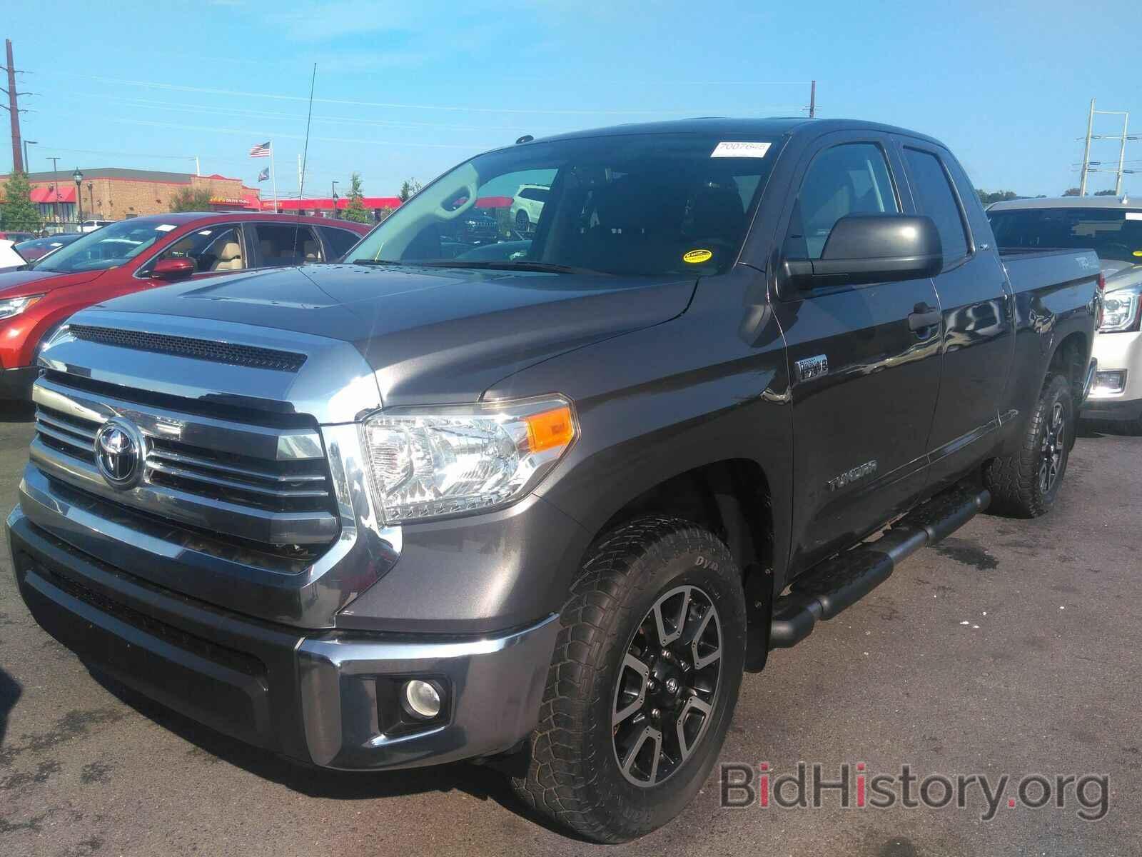 Photo 5TFUY5F12GX568453 - Toyota Tundra 4WD Truck 2016