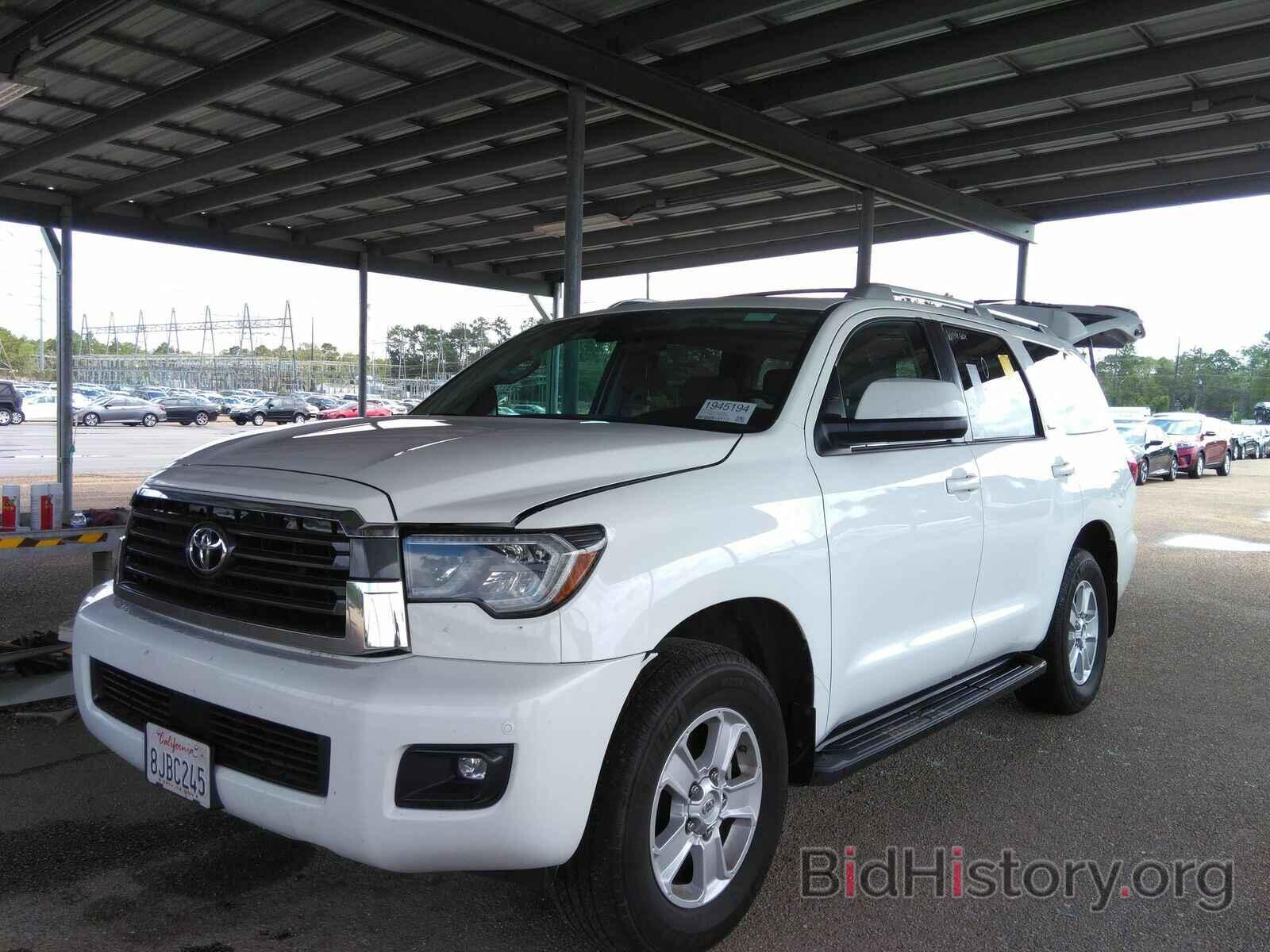 Photo 5TDBY5G16KS169761 - Toyota Sequoia 2019