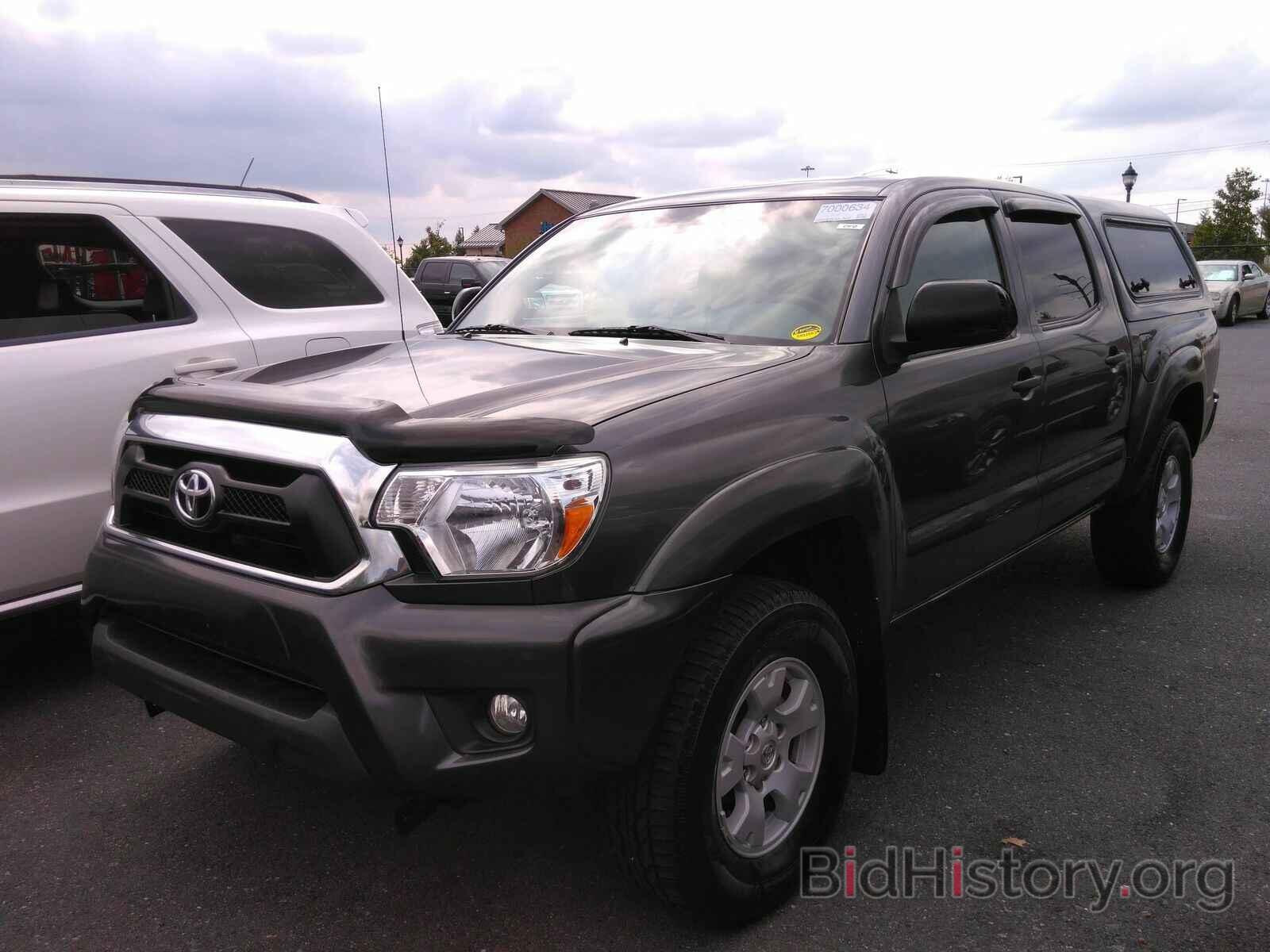 Photo 3TMLU4EN8FM197633 - Toyota Tacoma 4WD 2015