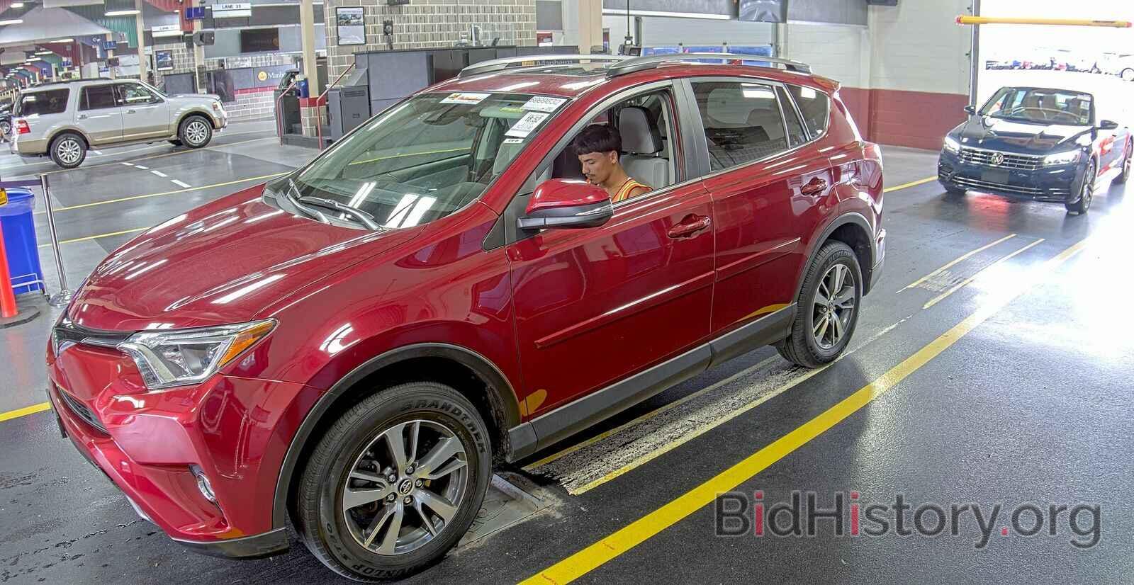 Photo JTMRFREV3JD240071 - Toyota RAV4 2018