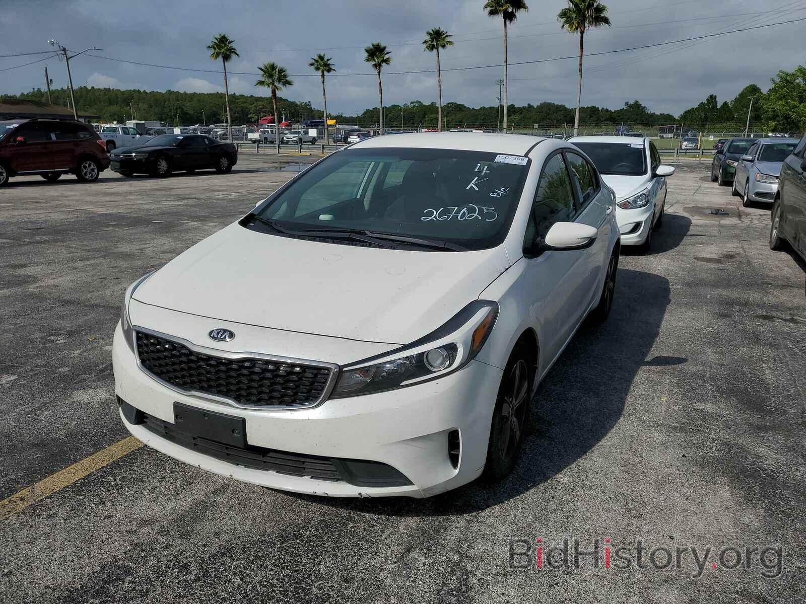 Photo 3KPFL4A74JE267025 - Kia Forte LX 2018