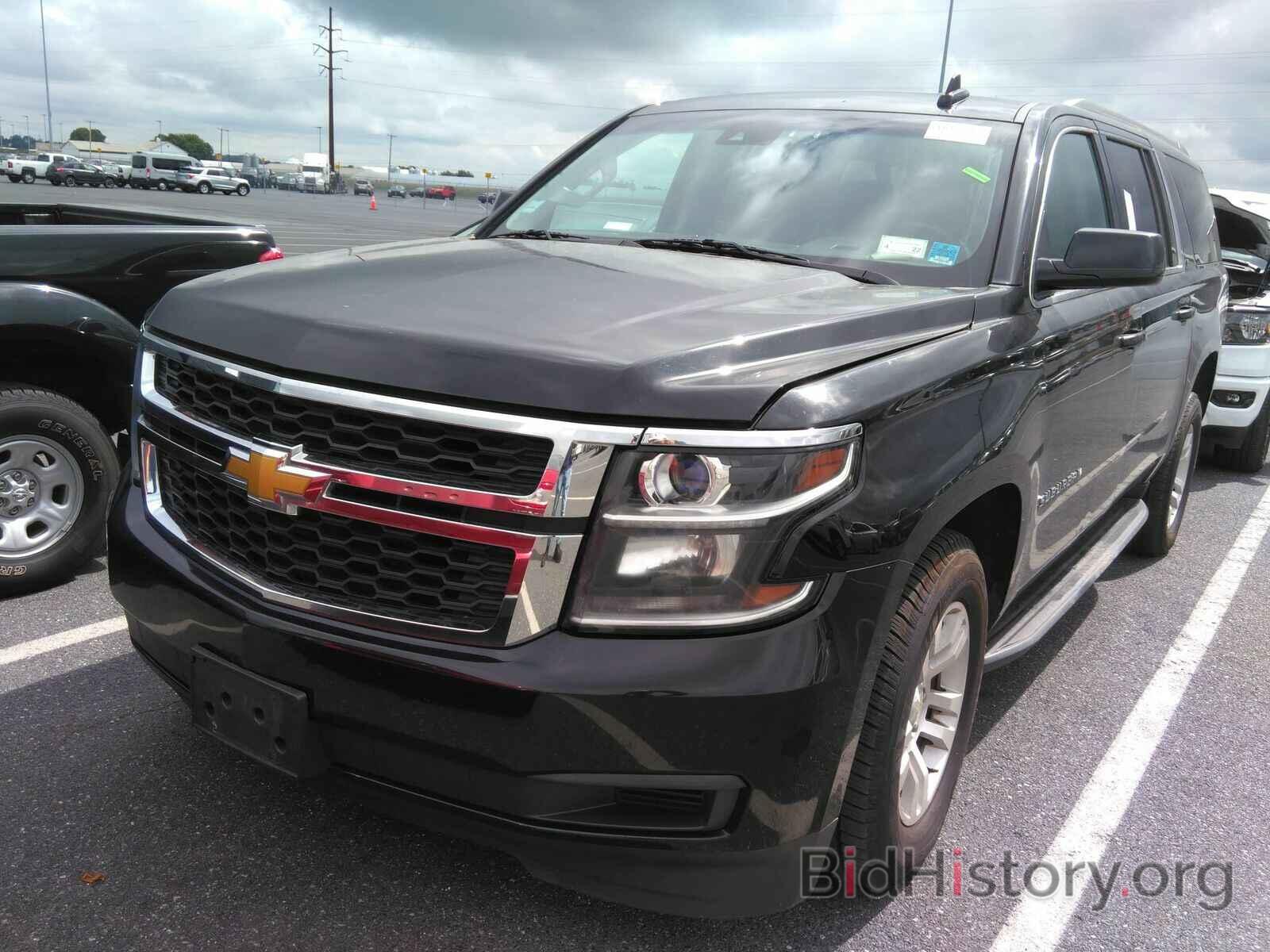 Photo 1GNSKHKC4HR272462 - Chevrolet Suburban 2017