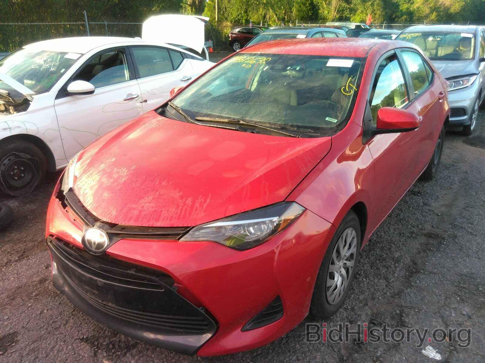 Photo 2T1BURHE1KC195018 - Toyota Corolla LE 2019