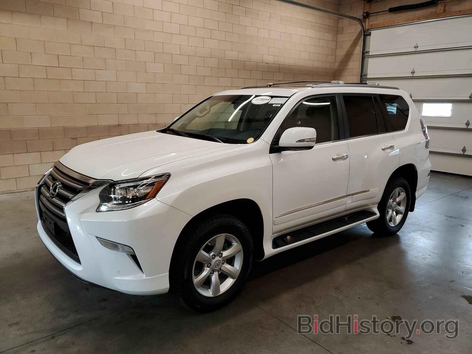 Photo JTJBM7FX8J5201656 - Lexus GX GX 2018