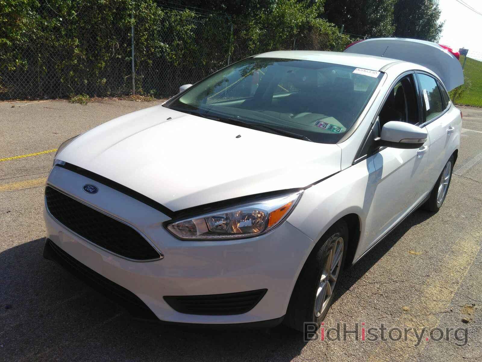 Photo 1FADP3F26JL200281 - Ford Focus SE 2018