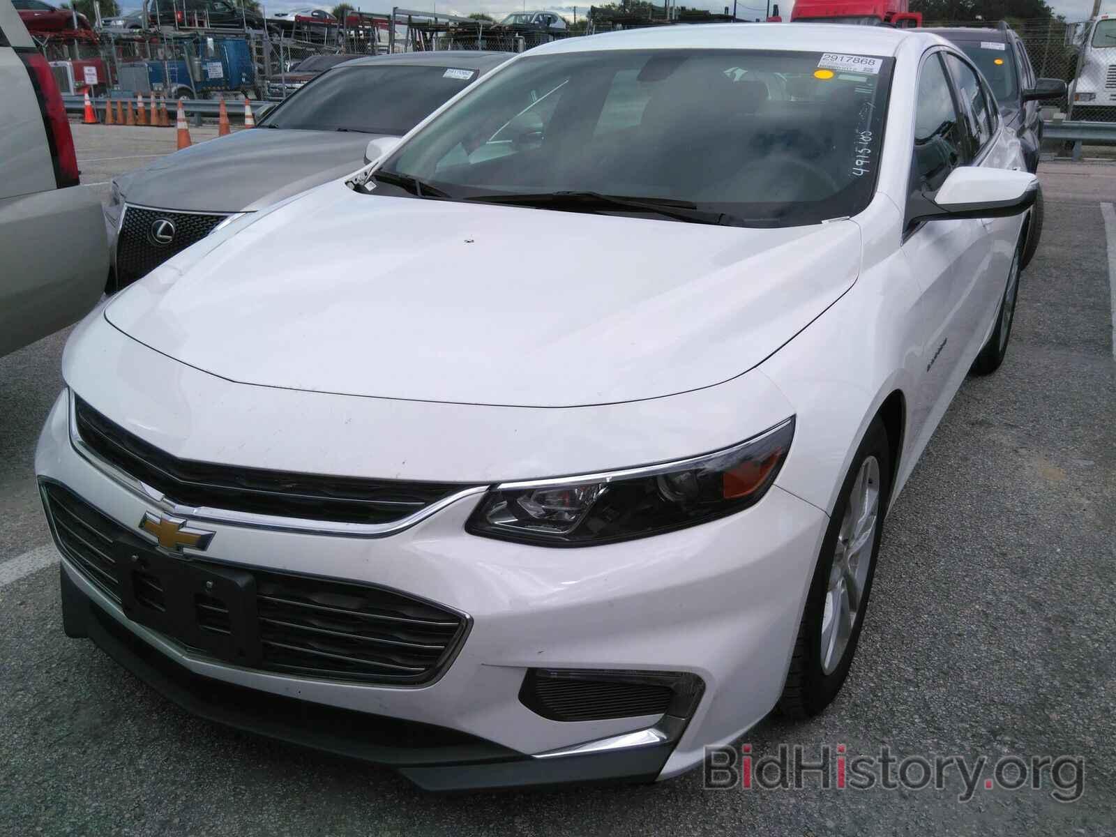 Photo 1G1ZD5ST4JF251711 - Chevrolet Malibu 2018