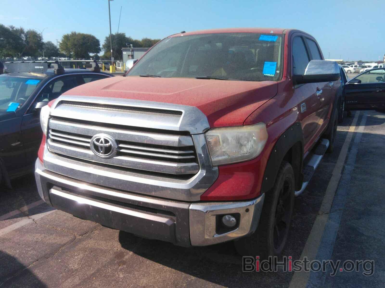 Photo 5TFAW5F19GX532509 - Toyota Tundra 4WD Truck 2016