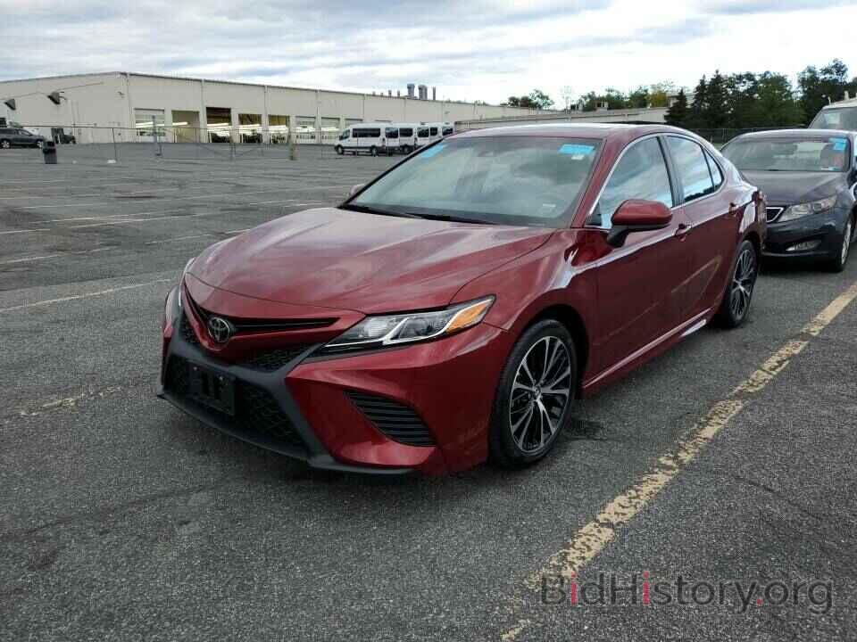 Photo 4T1B11HK7JU664979 - Toyota Camry 2018